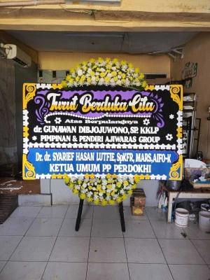 Papan Bunga di Pasar Rebo